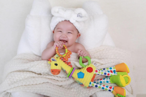 岳阳宝宝不吃奶瓶怎么办